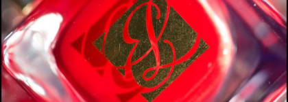 Красный пост с Estee Lauder Pure Color Nail Lacquer