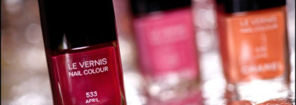 Chanel Le Vernis Nail Colour 533 April и Chanel Le Vernis Nail Colour  511 Pearl Drop