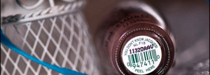 Немного ярких пятен вместе с OPI You Don't Know Jaсques