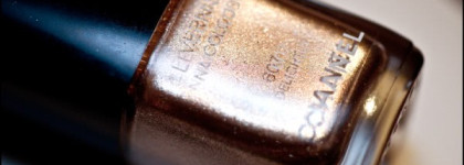 Лето с Chanel Le Vernis Nail Colour