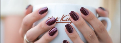 Предстоящее Рождество с Chanel Le Vernis Nail Colour 637 Malice