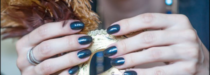 Chanel Le Vernis Nail Colour 357 Nuit de Russie