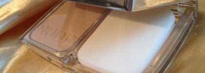 Незаметная и воздушная DiorSkin Nude Compact 010 - Nude Glow Versatile Powder Makeup FPS 10 SPF - PA++ от Dior