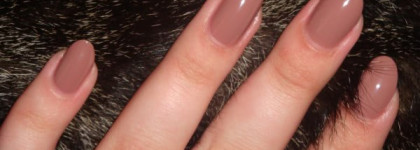 Какао на ногтях с Golden Rose №49