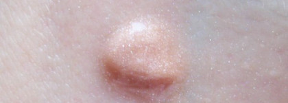 Базы для век: Benefit, Beyu, Lumene