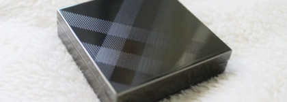 Burberry: тени и карандаш