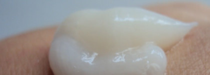 Уход за волосами: Shiseido Tsubaki Damage Care