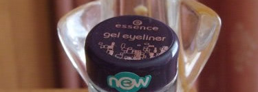 Фиолетовое настроение - Подводка Essence Gel Eyeliner 03 Berlin Rocks