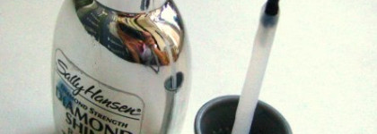 Sally Hansen Diamond Shine Base & Top Coat -  Пузырьки заказывали?