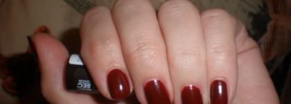 Лак для ногтей Rimmel  60 Seconds быстросохнущий (оттенок 330 Highland)