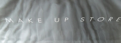 Косметика  Make Up Store (добавила свотчи теней на руке при разном освещении)