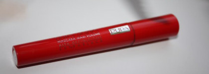 В поисках обьема-и результат поисков на стенде Pupa Diva's lashes