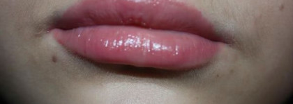 Вишня на губах-неизвестная Yves Rocher Luminelle