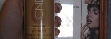 Миндальный увлажняющий лосьон и маска для рук от CND