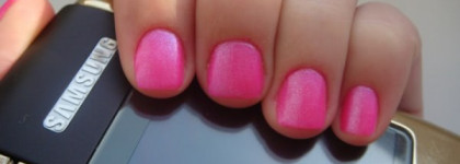 Два лака Dance Legend и один Orly