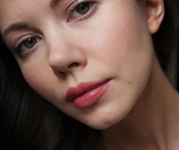 Тени-трио для век с шелковистой текстурой и эффектом сияния Shiseido Luminizing Satin Eye Color Trio RD711 Pink Sands (+ сравнение с Avon True Colour 'Pink Sands' Розовый Песок)