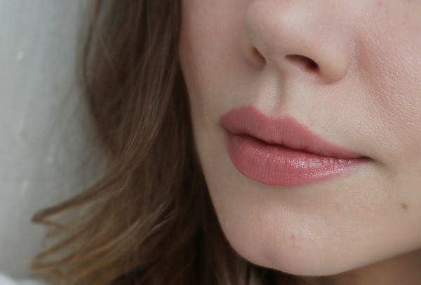 Мои новые помады: Oriflame Giordani Gold Iconic Lipstick SPF 15 (Pink Nude #30447, Raspberry Blush #30452)