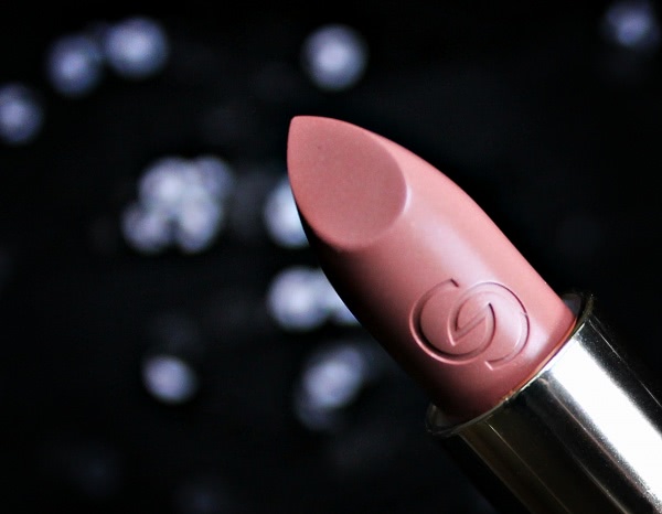 Мои новые помады: Oriflame Giordani Gold Iconic Lipstick SPF 15 (Pink Nude #30447, Raspberry Blush #30452)