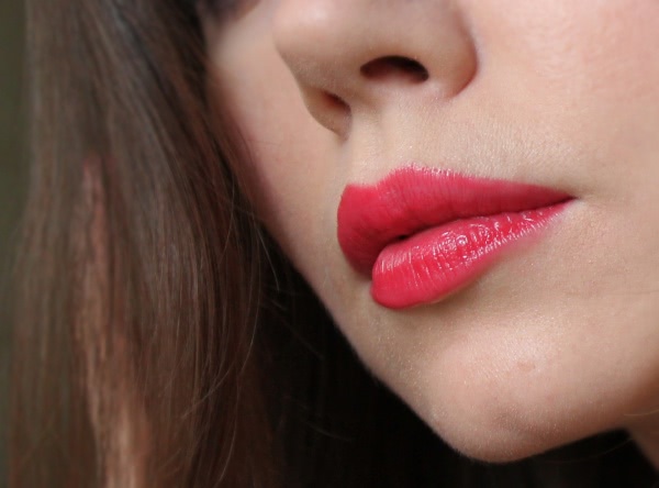 Мои новые помады: Oriflame Giordani Gold Iconic Lipstick SPF 15 (Pink Nude #30447, Raspberry Blush #30452)