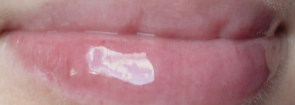 Отзыв о блеске для губ Lavelle Lip Gloss blueberry