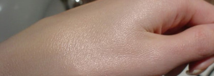 Отзыв о базе под макияж Eclat Minute Embellisseur Teint 00 от Clarins