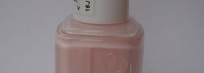 Нежнее нежного - лак Essie 17 Muchi, muchi