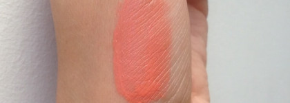 Полный "апокалипсис" с лаком для губ Rimmel Apocalips lip lacquer 500 Luna