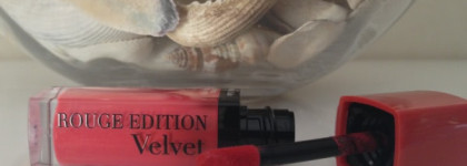 Яркое лето с помадами Bourjois Rouge Edition Velvet #04 Peach Club и Pupa Pure-Colour lipstick Absolute Shine #206