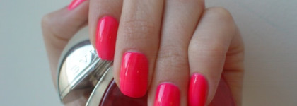 Провожаем лето яркими лаками