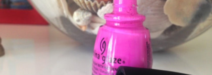 Сиреневый туман...проплыл надо мной в виде лаков Essence и China Glaze
