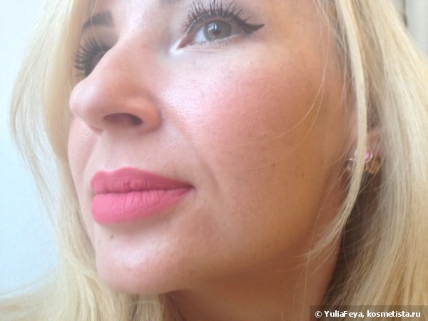 Отзыв о стойкой матовой помаде Bourjois Rouge Edition Velvet Lipstick в оттенке #09 Happy Nude Year