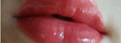 Сочный и аппетитный Guerlain Gloss D`enfer Maxi Shine №420 Rouge Shebam