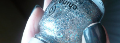 Маникюр в холодных осенних тонах