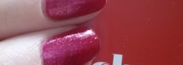 Праздник на ногтях с OPI Let Me Entertain You