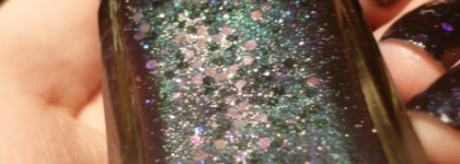 Illamasqua Nail Varnish Perseid: космос на кончиках пальцев или полная невнятность?