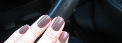 Лак для ногтей Essie Hot Coco 735