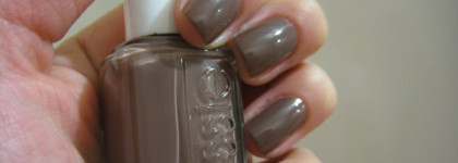 Лак для ногтей Essie Hot Coco 735