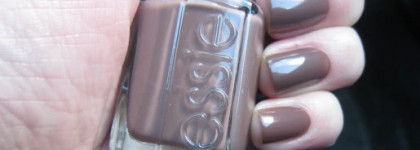 Лак для ногтей Essie Hot Coco 735