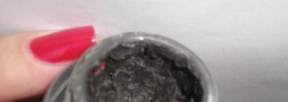 Гелевые подводки Bobbi Brown: Ivy Shimmer Ink (14) и Caviar Ink (27)