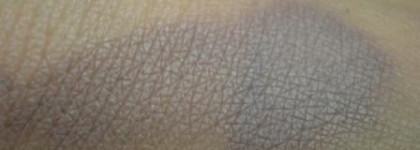 Тени Bobbi Brown: кремовые Long-Wear Cream Shadow - Slate (25) и обычные Shimmer Wash Eye Shadow - Gold (19) и Lilac (7)