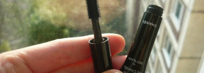 Нашла приятный сюрприз после покупки журнала - эта была тушь Chanel Sublime de chanel 10 deep black