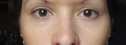 Увлажняющий тональный крем для сияния кожи Guerlain Parure de Lumière # 32 Ambre Clair