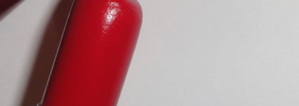 Страстный алый с Maybelline Hydra Extreme Lipstick - #49/535 Rouge Passion/Passion Red