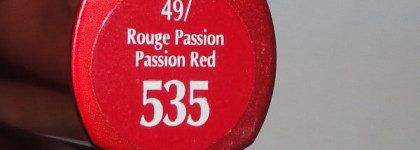 Страстный алый с Maybelline Hydra Extreme Lipstick - #49/535 Rouge Passion/Passion Red