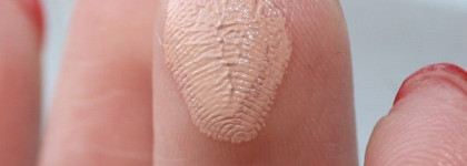 Консилер от MAC. MAC studio sculpt concealer