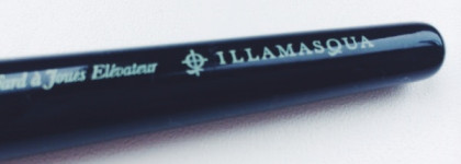 Кисть для скульптурирования - Illamasqua Blush Up Brush