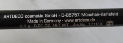 Два близнеца - невидимые карандаши для губ ArtDeco и Limoni