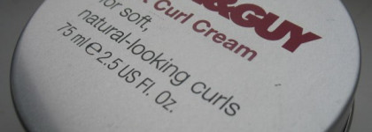 Струящиеся локоны и гладкие пучки с Soft Curl Cream Toni&Guy