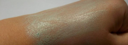 Clinique Redness Daily Protective Base  - Основа под макияж, нейтрализующая покраснения SPF15