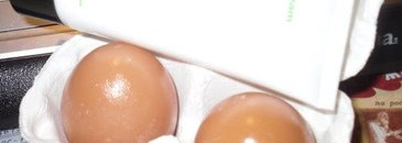 Holika & Holika - Red Clay Egg Soap (Holika Holika Egg Soap #Yellow Soil for Oily Skin)